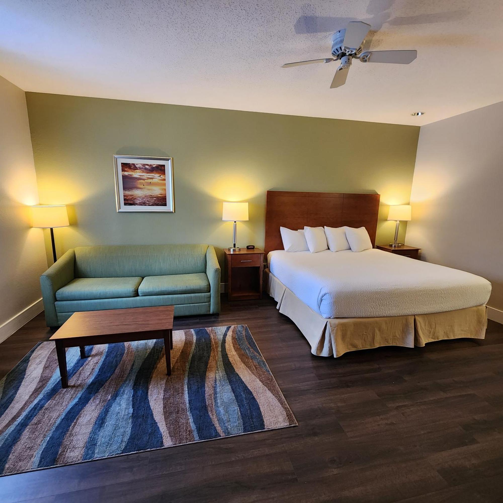 BAYMONT BY WYNDHAM MACKINAW CITY HOTEL ::: UNITED STATES ::: COMPARE HOTEL  RATES